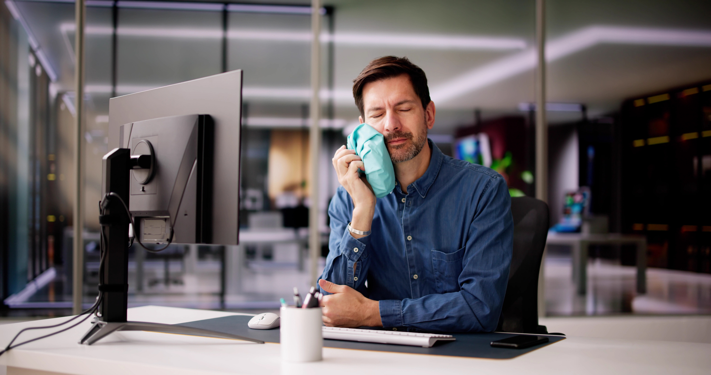 How an Emergency Dental Clinic Can Save Your Smile After an Accident