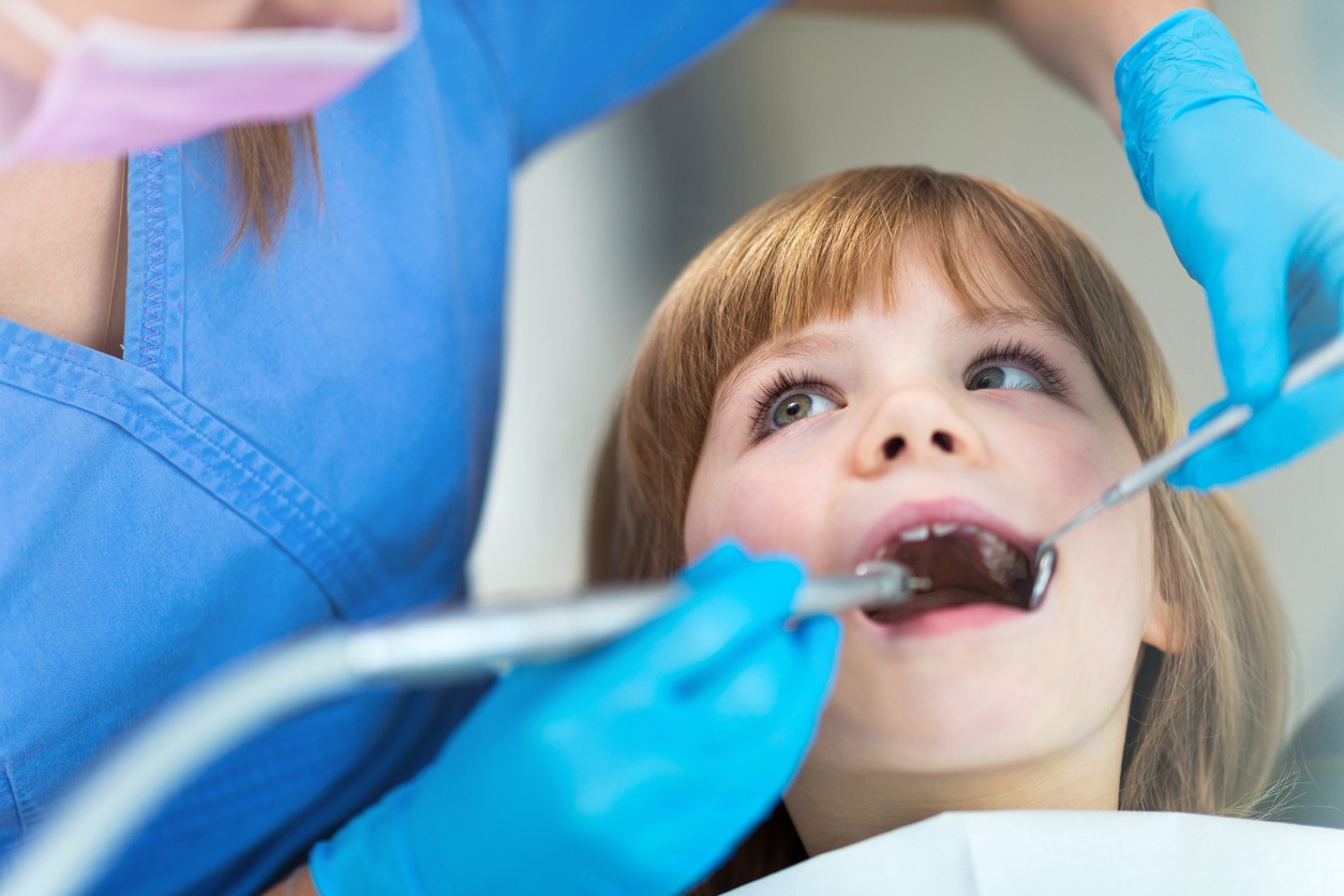 Tips or Keeping Your Kids’ Teeth Healthy & Strong: Advice from a Children’s Dental Clinic in Southwest Calgary